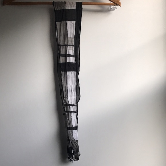 European Shawl Scarf wear Multiple Ways Graphic OS - Picture 11 of 12